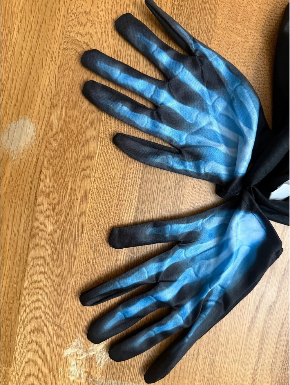 Hyde and EEK! Boutique Kids' X-Ray Skeleton C